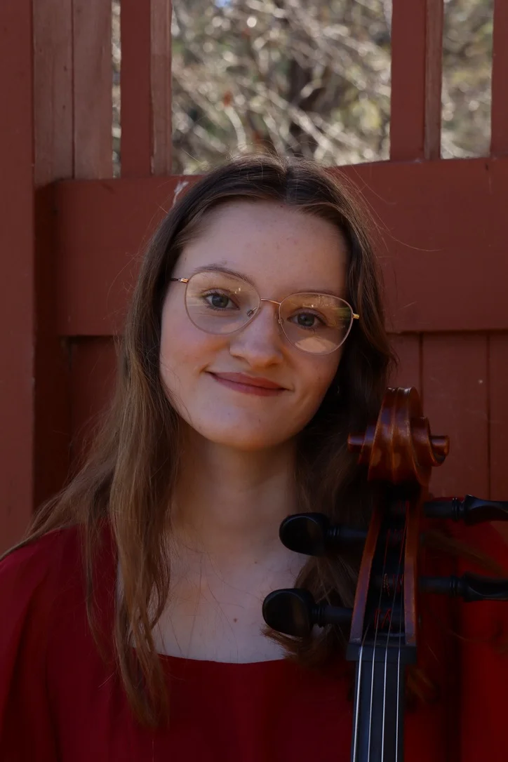 Joanna Woodburn with her cello